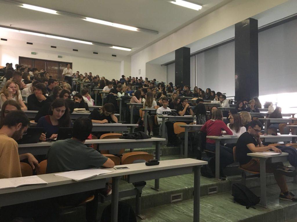 LE CLASSI DEL “POLO DELLE SCIENZE SOCIALI ED ECONOMICHE” DI VIA AMORETTI IN UNIVERSITA’ STATALE